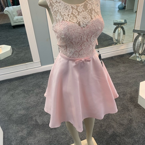 homecoming dress - Picture 7 of 8